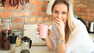 No More Microwaving! This Gadget Keeps Your Drinks Perfectly Warm All Day